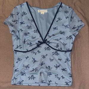 NWOT Aeropostale Gray V-Neck Top
